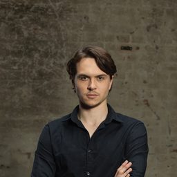 Lovro Zafred 飾演 David's friend