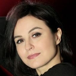 Gabriella Barbuti 飾演 