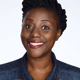 Aline Afanoukoé 飾演 Narrator (ses)