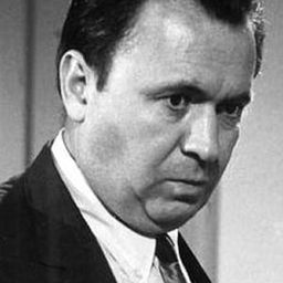 Sérgio Hingst 飾演 Milionário