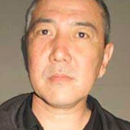 Nurbek Mukushev 飾演 principal