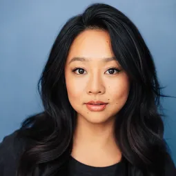 許瑋倫 - 特技狂人演員 飾演Alma Milan