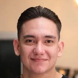 阿迪帕提多肯 - Paper Boats演員 飾演Keenan