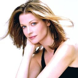 Lisa Masters - 女校風波演員 飾演Mrs. Marvil