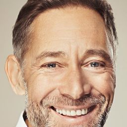 Janek Lesniak - 寶貝對不對 2演員 飾演Course Supervisor