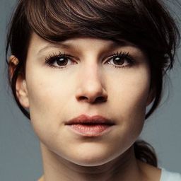 凱瑟琳·嵩伯格·喬漢森 飾演 Marit Lindblom