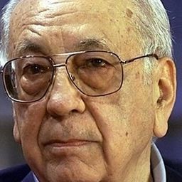 Giacomo Furia 飾演 Stanislas dit Stan