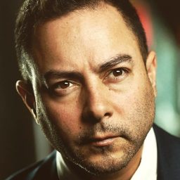 Jaime Aymerich 飾演 Coco