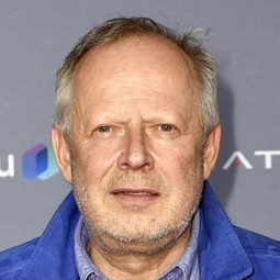 Axel Milberg - Silberhochzeit演員 飾演Leo