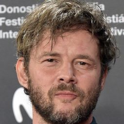 埃羅伊·阿索林 - 論盡我阿媽演員 飾演Esteban