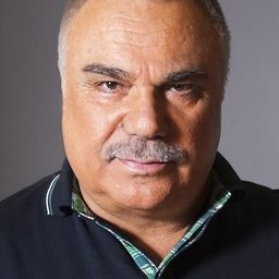 Halil Ergün 飾演 Mehmet Salih