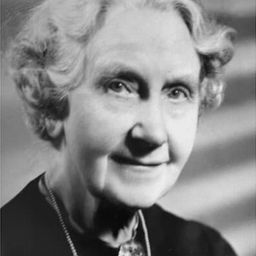 Mary Jerrold 飾演 Mrs. Ackroyd