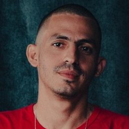 大衛桑托斯 飾演 Borges / André Luis