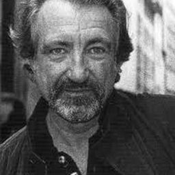 John McLean 飾演 Jones