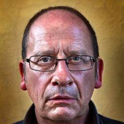 Dirk van Dijck 飾演 Jan Van Den Abeele