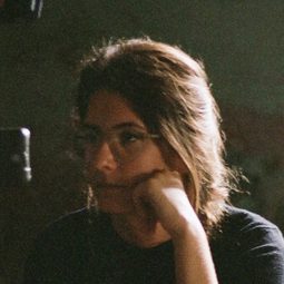 Agnès Piqué - La cueva sagrada演員 飾演Bibliotecaria 1