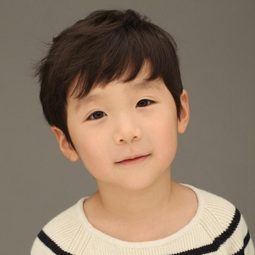 Hwang Jae-won 飾演 Haeng-woon