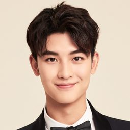 黃俊捷 飾演 Senior Xiao Xi