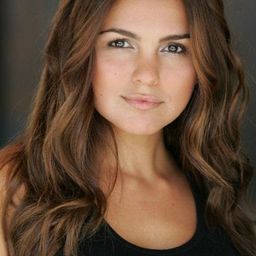 Rebeka Montoya 飾演 Magdelena