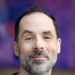 Kelsey Mann - 恐龍大時代編劇