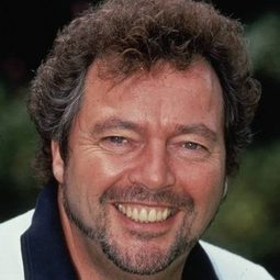 Jeremy Beadle 飾演 Himself