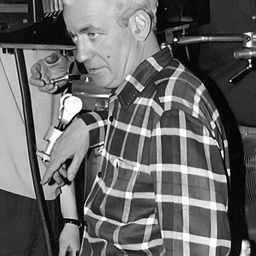 Philippe Agostini 飾演 Self