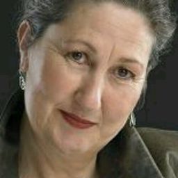 路易莎·梅瑞拉斯 飾演 Rosario