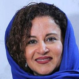 Fereshteh Sadre Orafaiy - 白氣球演員 飾演Mother