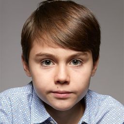 Martin Verset - 法院的階梯演員 飾演Lukas