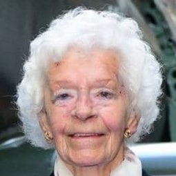 Mary Ellis 飾演 Self