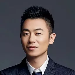 朱亞文 飾演 He Bi