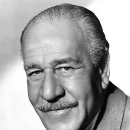 Henry Stephenson 飾演 Sir Charles Macefield