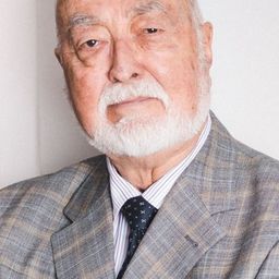 Ludwig Haas 飾演 Rektor