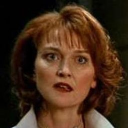 派翠西亞·德雷克 - 芭比之完美聖誕演員 飾演Aunt Millie (voice)