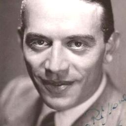 Checco Rissone 飾演 Pieri