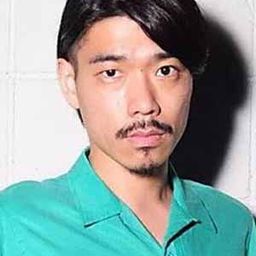 Daisuke Sasagawa 飾演 