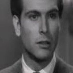 Pedro Anzola 飾演 Juan