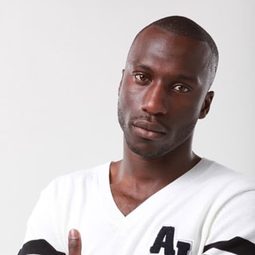 Mousa Mansaly 飾演 Moussa