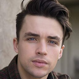 Andrew Horton 飾演 Craig Guarisco