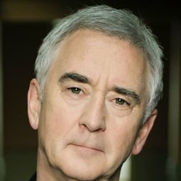 Denis Lawson - No Holds Bard演員 飾演Miekel