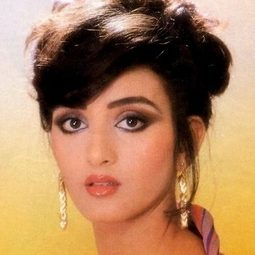 Farha Naaz 飾演 Sugandha Srivastav (as Farha)