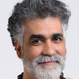 Alexandre David 飾演 Adesmen