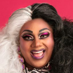 Vinegar Strokes 飾演 Sandra Bollock