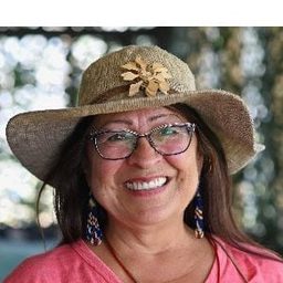 Dorene Bernard 飾演 Self - Water Protector