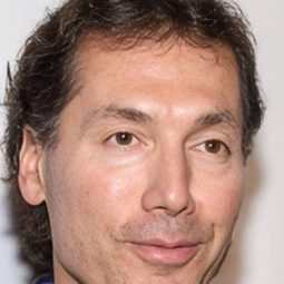 Nicholas Celozzi - 性罪演員 飾演Marco