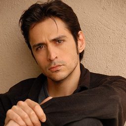 Mark Meer - A Frosty Affair演員 飾演Brad