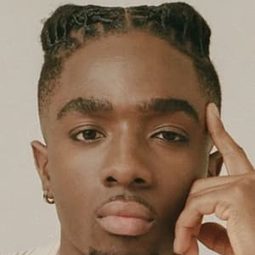 迦勒·麥羅林 - 流星射手演員 飾演Dru 'Lil Dru' Joyce III