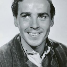 William Eythe 飾演 George Felton