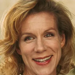 茱麗葉史提芬遜 飾演 Helen West