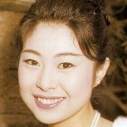 中村玉緒 - 椿三十郎演員 飾演Mrs. Mutsuta